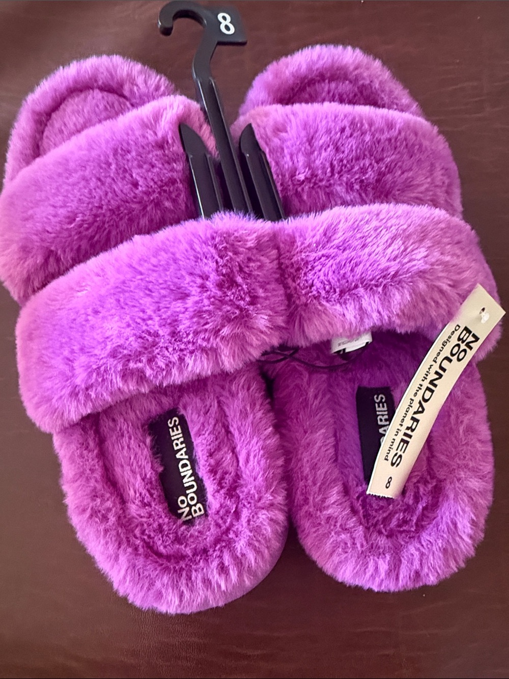 No Boundaries Women's Plush Slide Slippers in Bright Purple